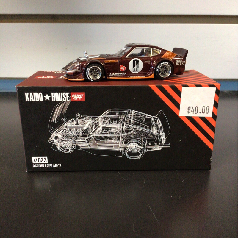Datsun Fairlady Z Brown