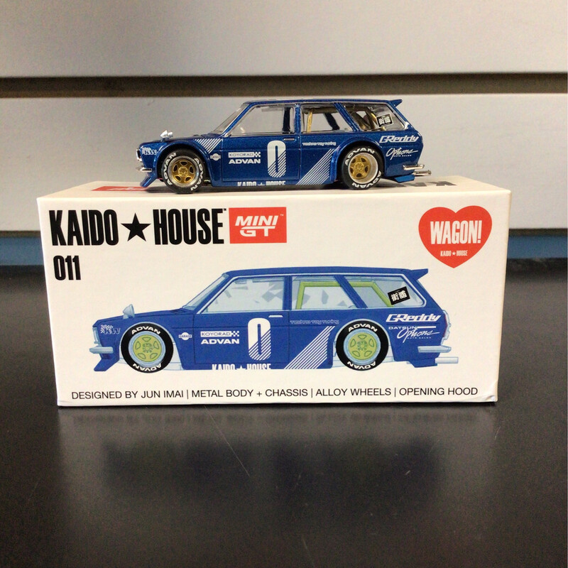Datsun 510 Wagon Blue