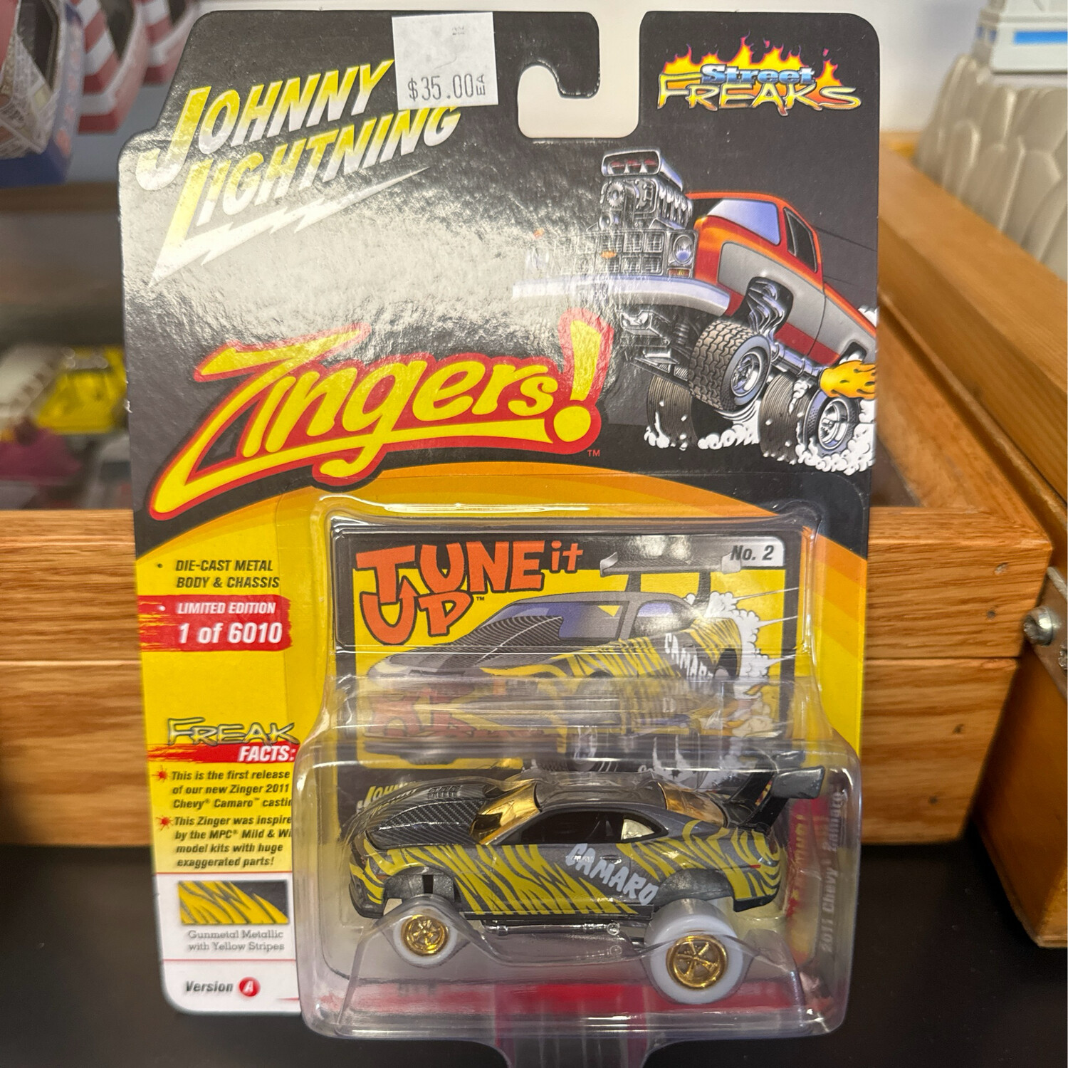 Zingers 2011 Chevy Camaro Chase