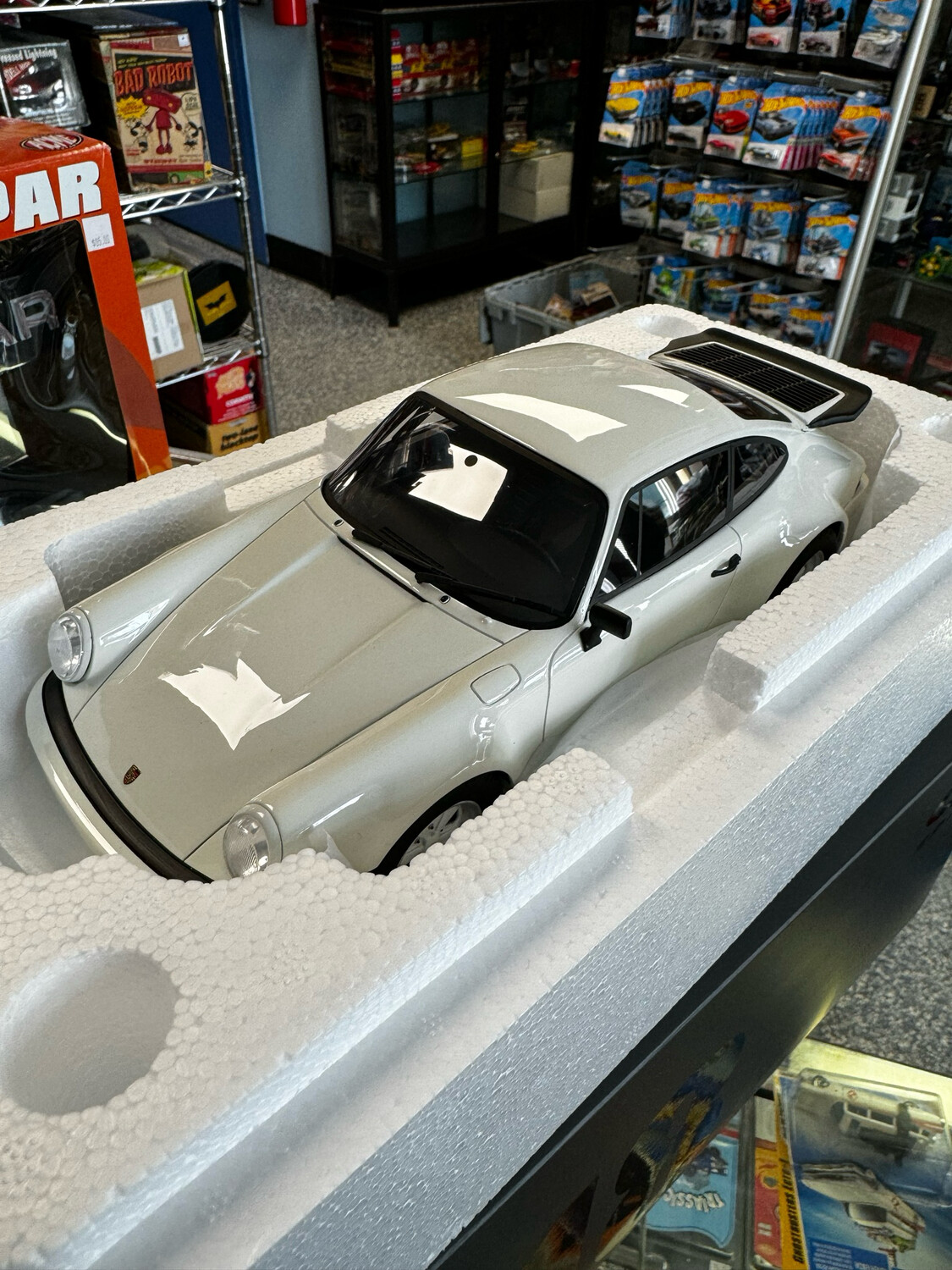 Porshe 911 RS White