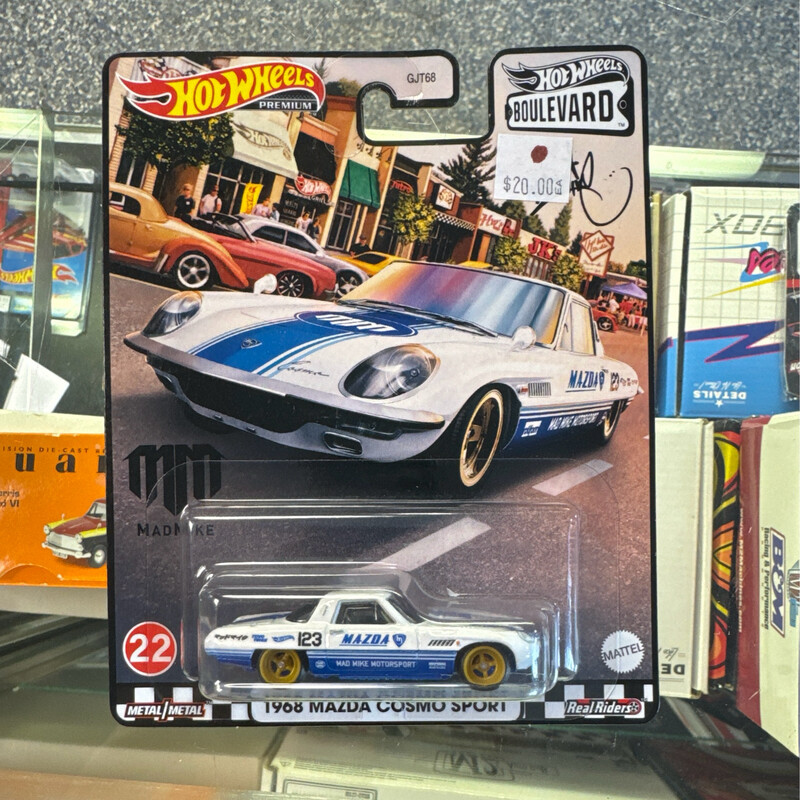Boulevard Mad Mike 1968 Mazda Cosmo Sport