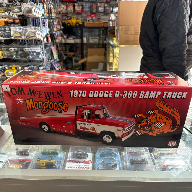 Mongoose 1970 Dodge D-300 Ramp Truck