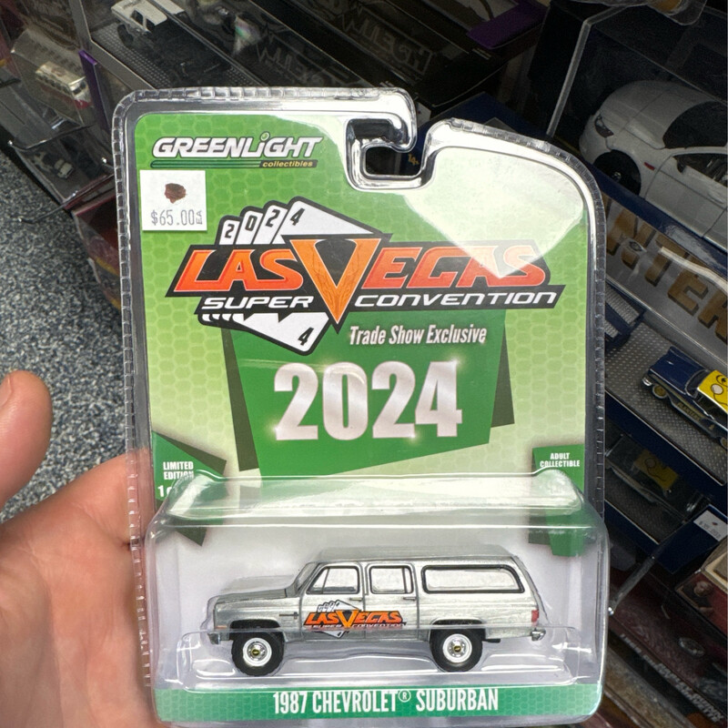 Greenlight 87 Suburban Chase