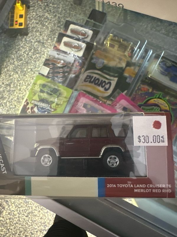 Para64 2014 Toyota Land Cruiser RED