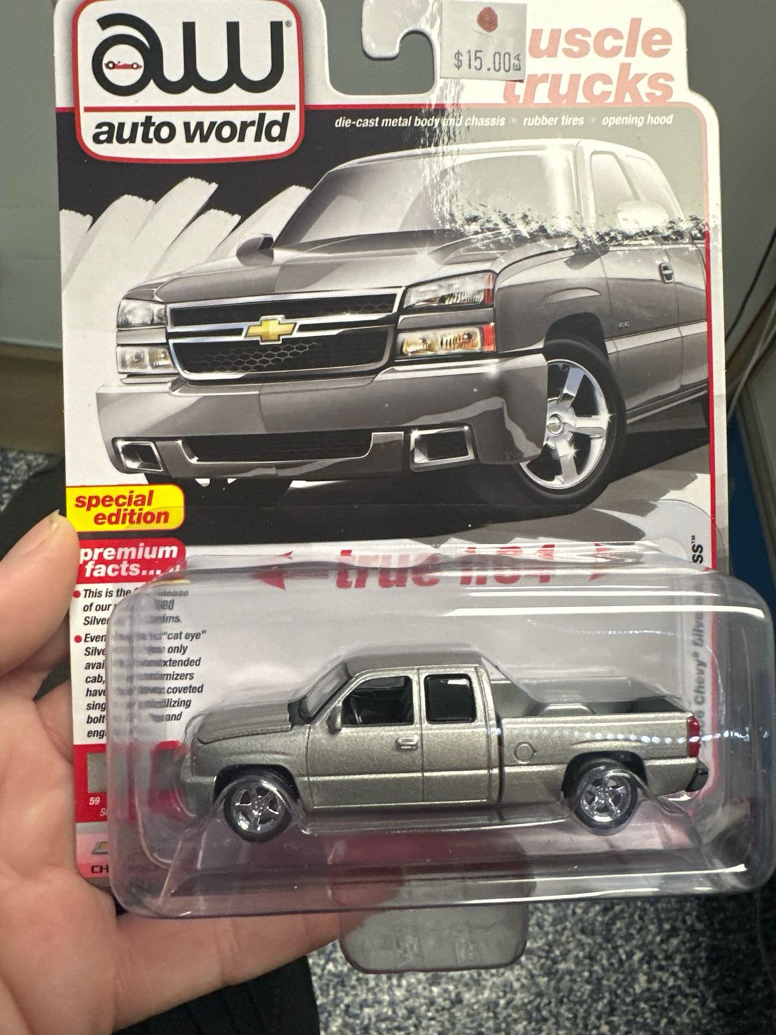 AW 2006 Chevy Silverado SS SILVER