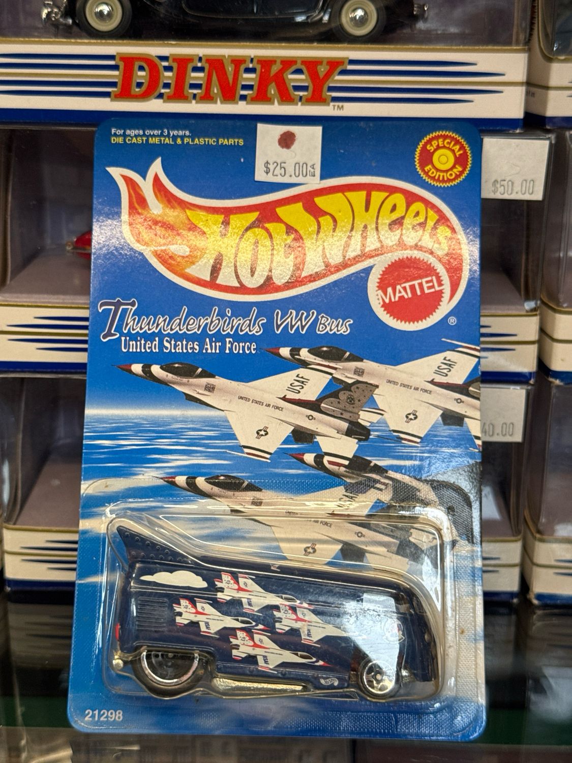 Hot Wheels Thunderbirds VW Bus