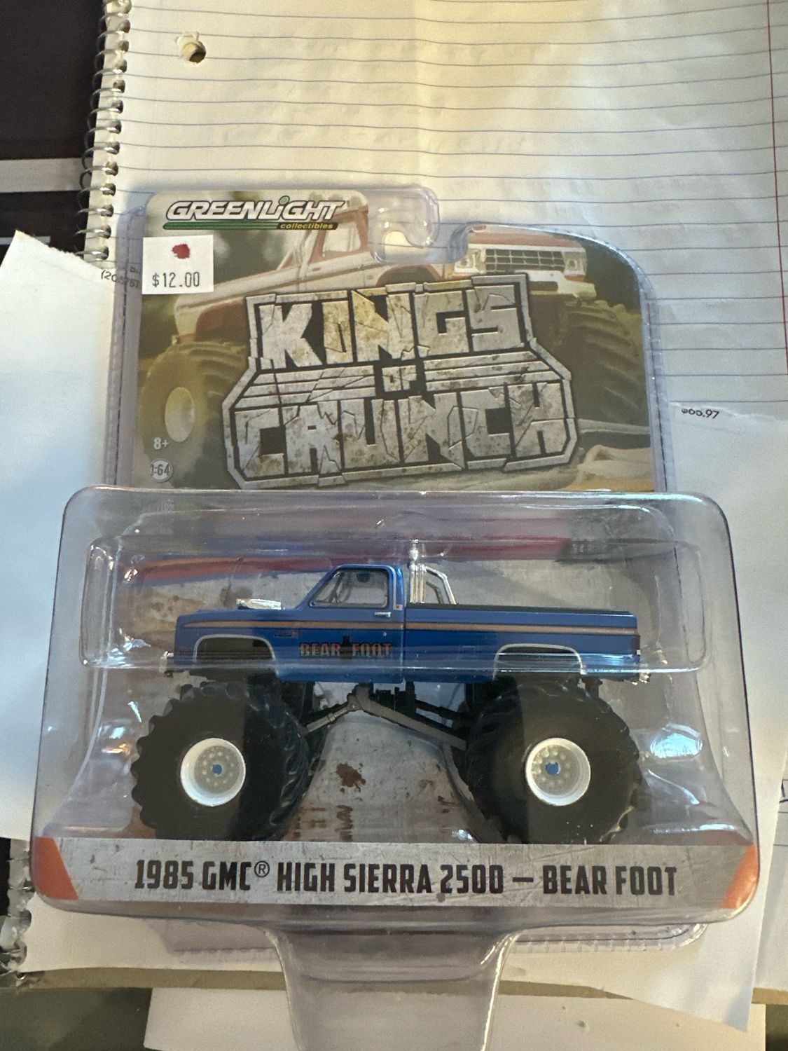 King Crunch Bear Foot