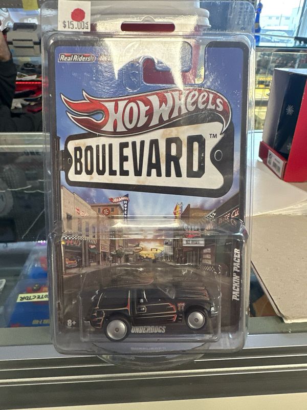 HE BOULEVARD PACKER PACER
