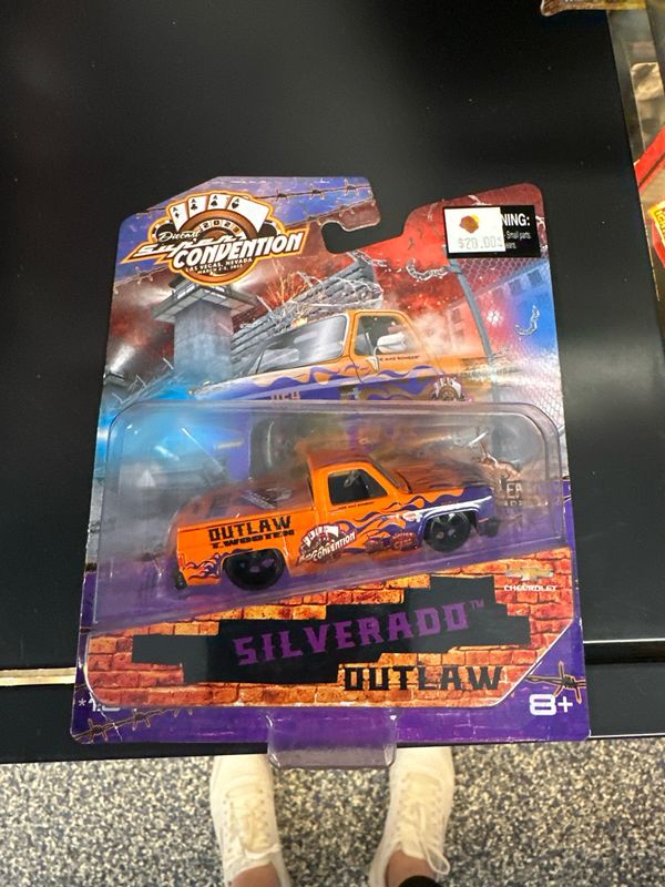 Supercon Outlaw Orange