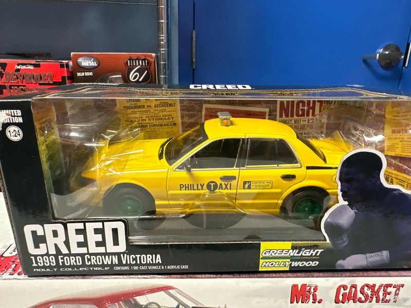 Creed 1999 Ford Crown Victoria Chase