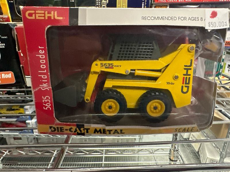 Gehl 5635 Skid Loader