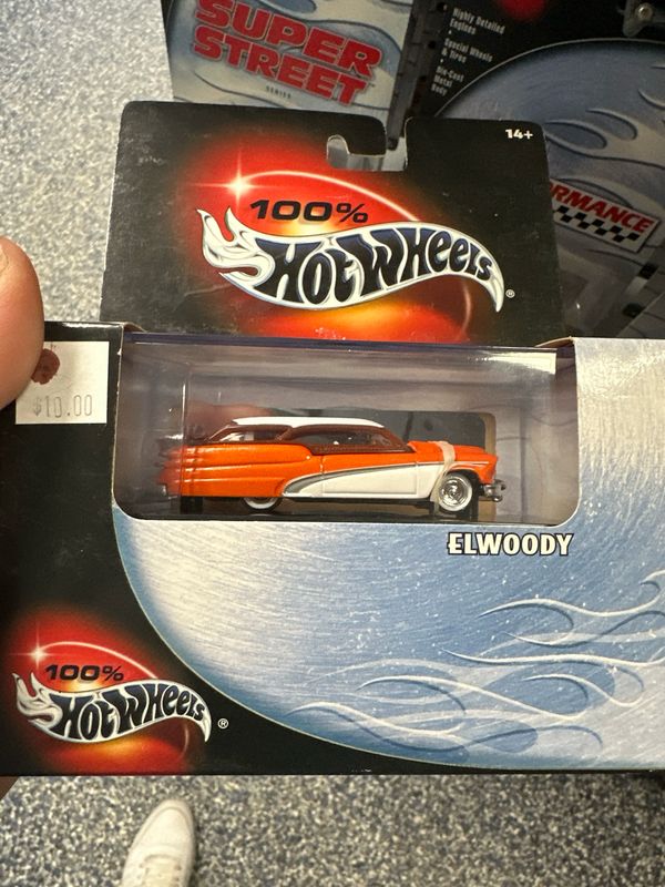 100% HW ELWOODY