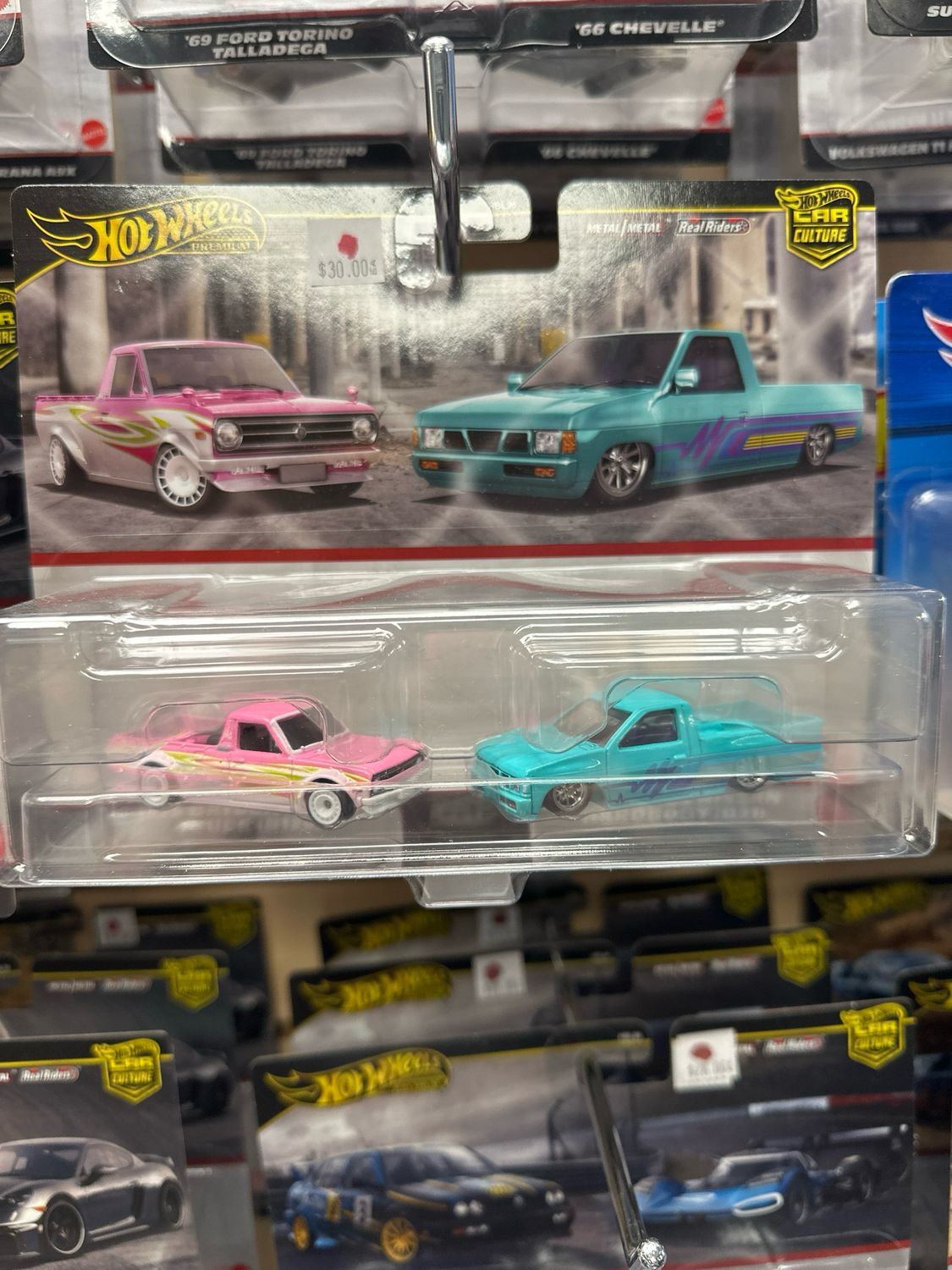 HW Premium 2 Pack - NISSAN TRUCKS
