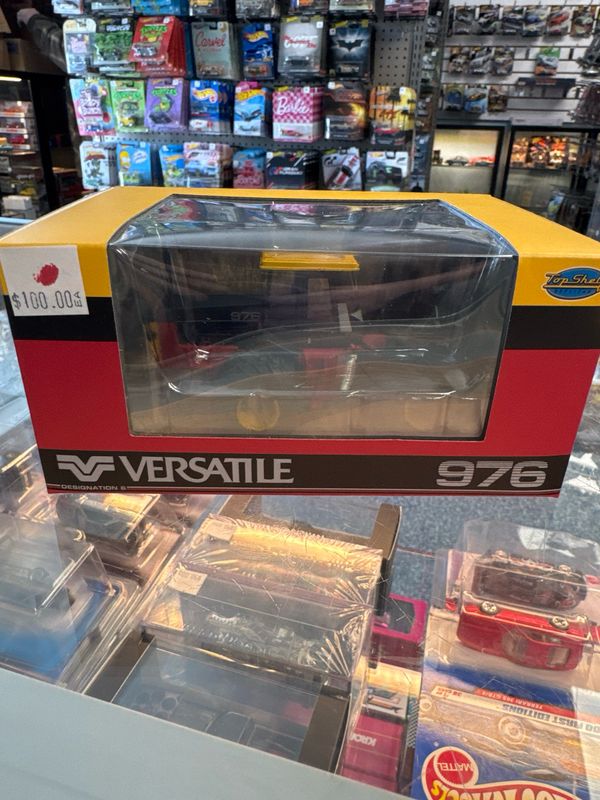 Versatile 956 8 Wheel Drive Red\yellow