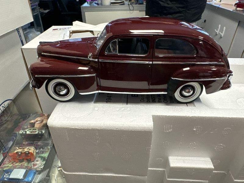 1947 Ford Super Deluxe Tudor