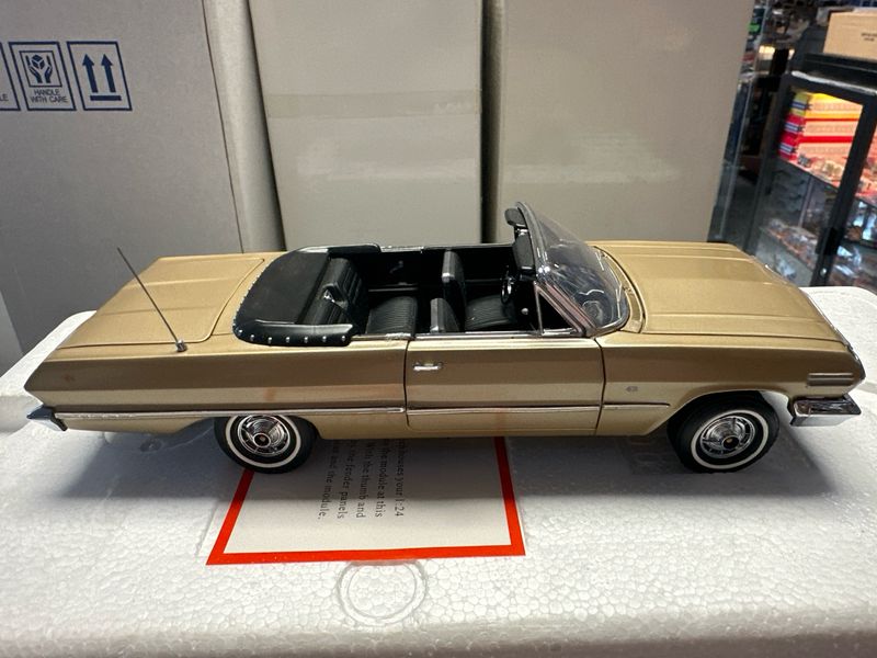 63 Impala SS Conv. Gold 1of 1000