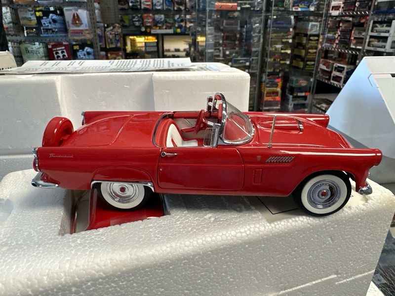 1956 Ford Thunderbird