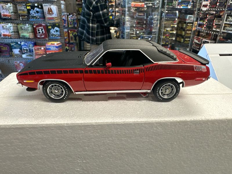 70 AAR CUDA RED