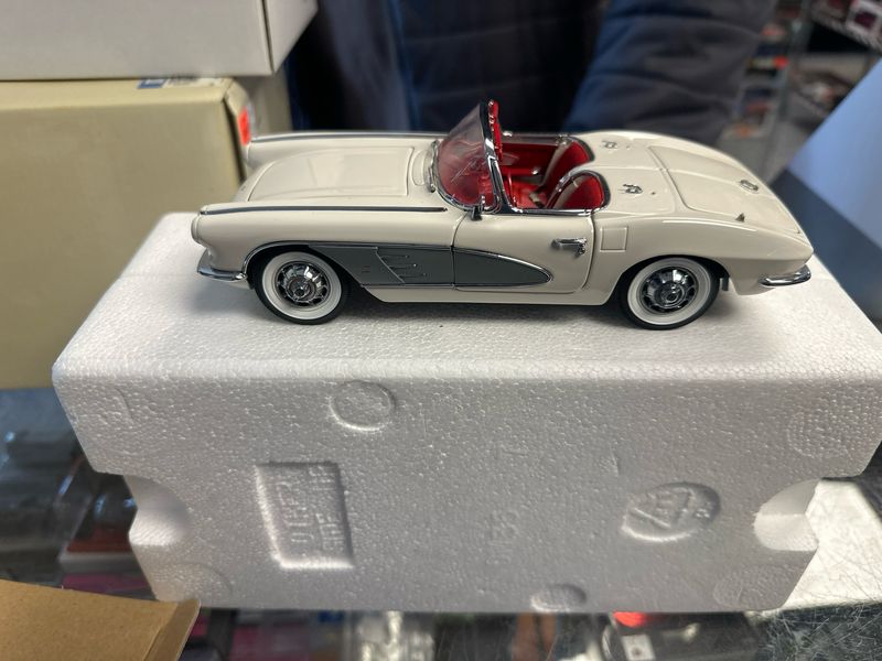 1961 Chevy Corvette White