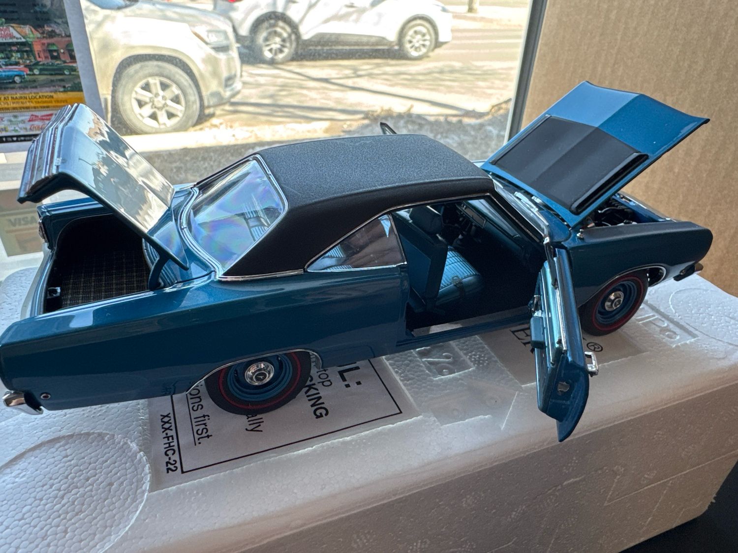 68 Plymouth Road Runner Hemi Blue
