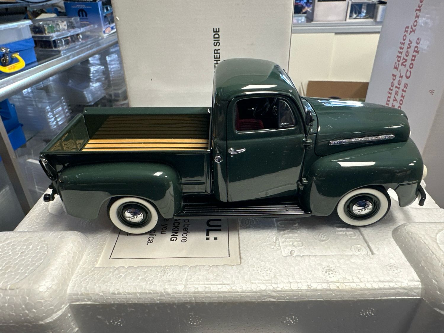 51 Ford F-1 Pick Up