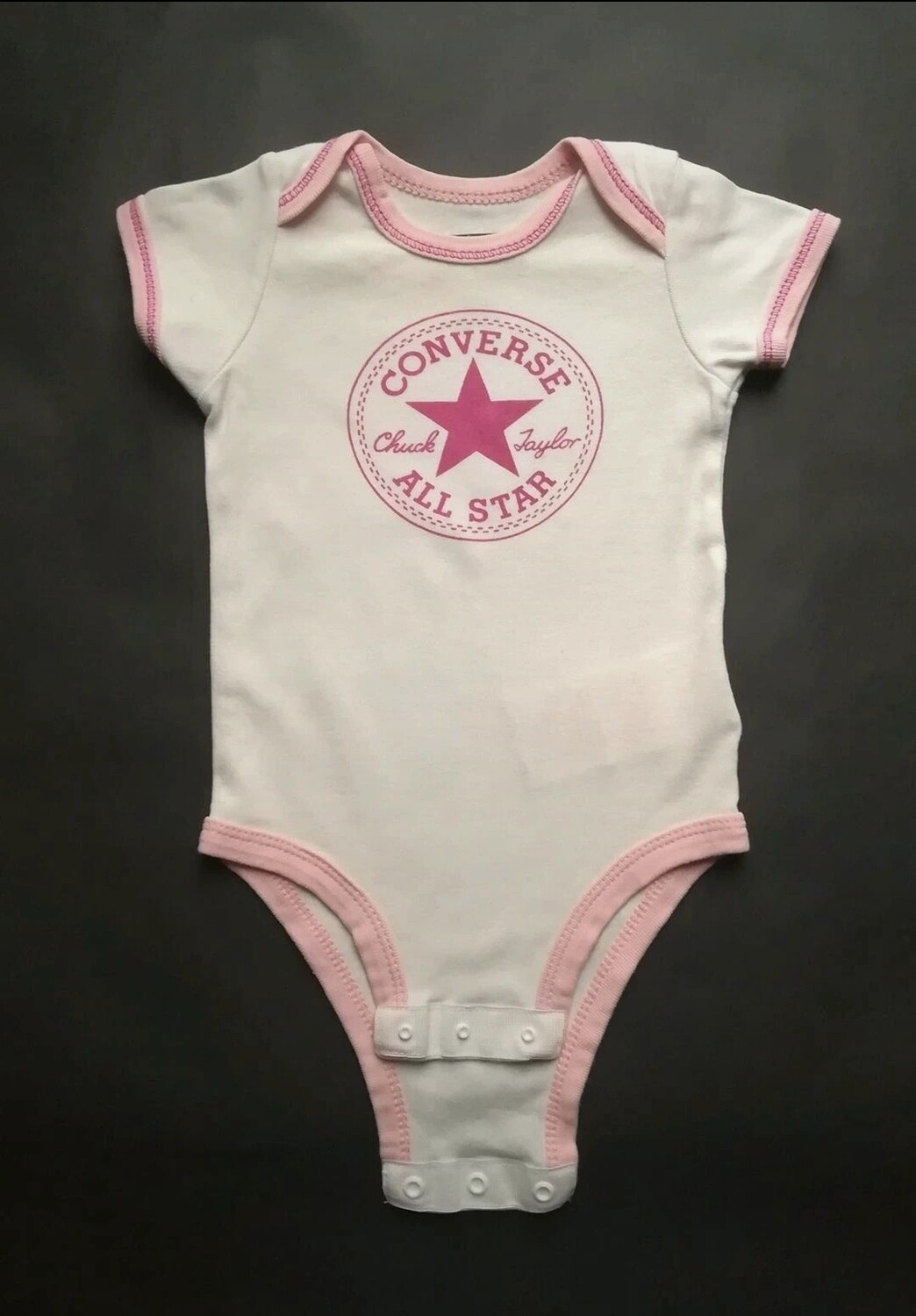 Girls bodysuit (converse)