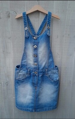 Girls pinafore
