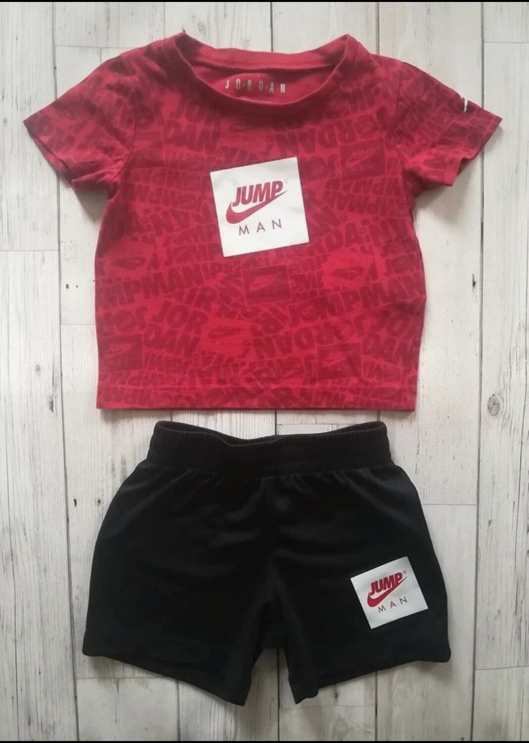 Boys 2 piece set (Nike)