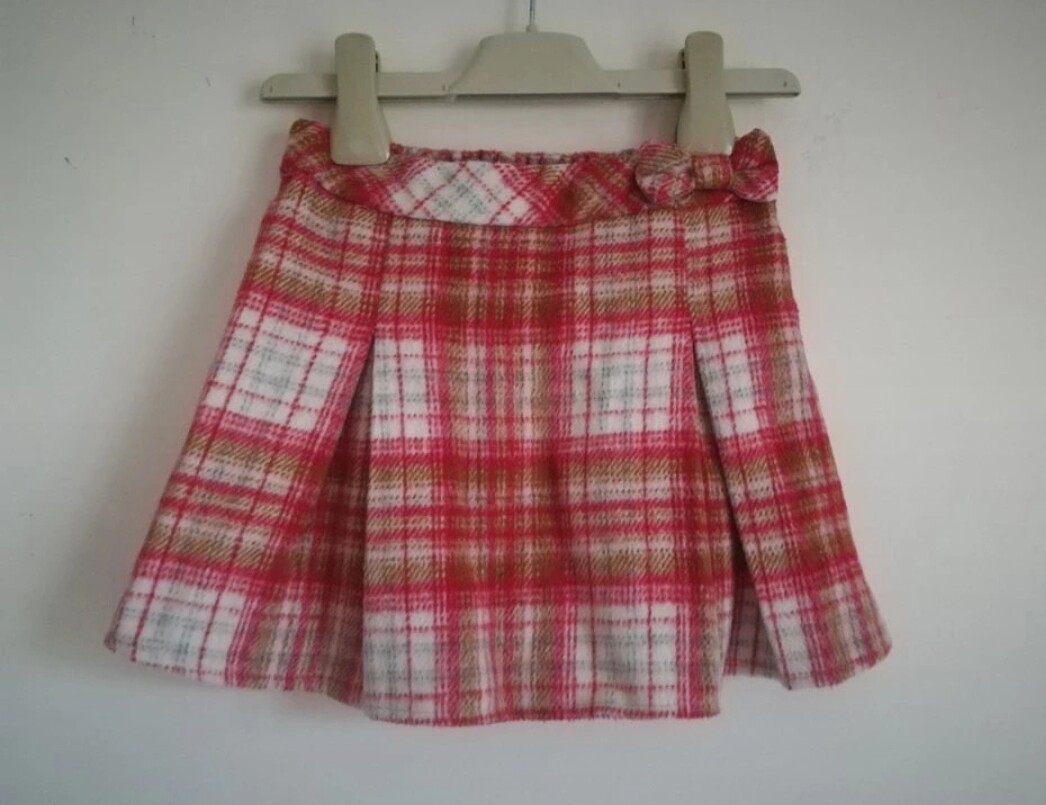 Girls skirt