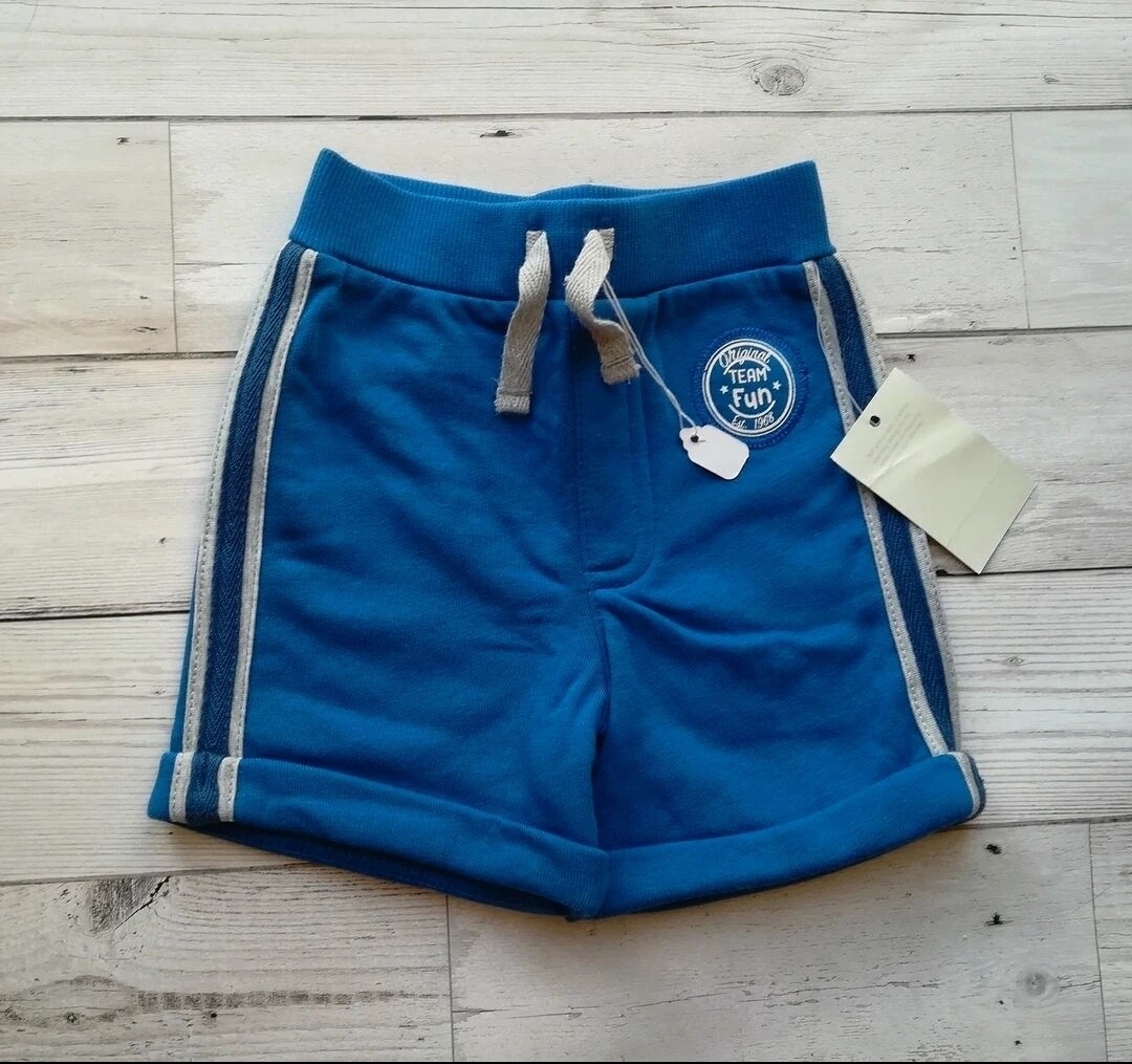Boys shorts (NEW)