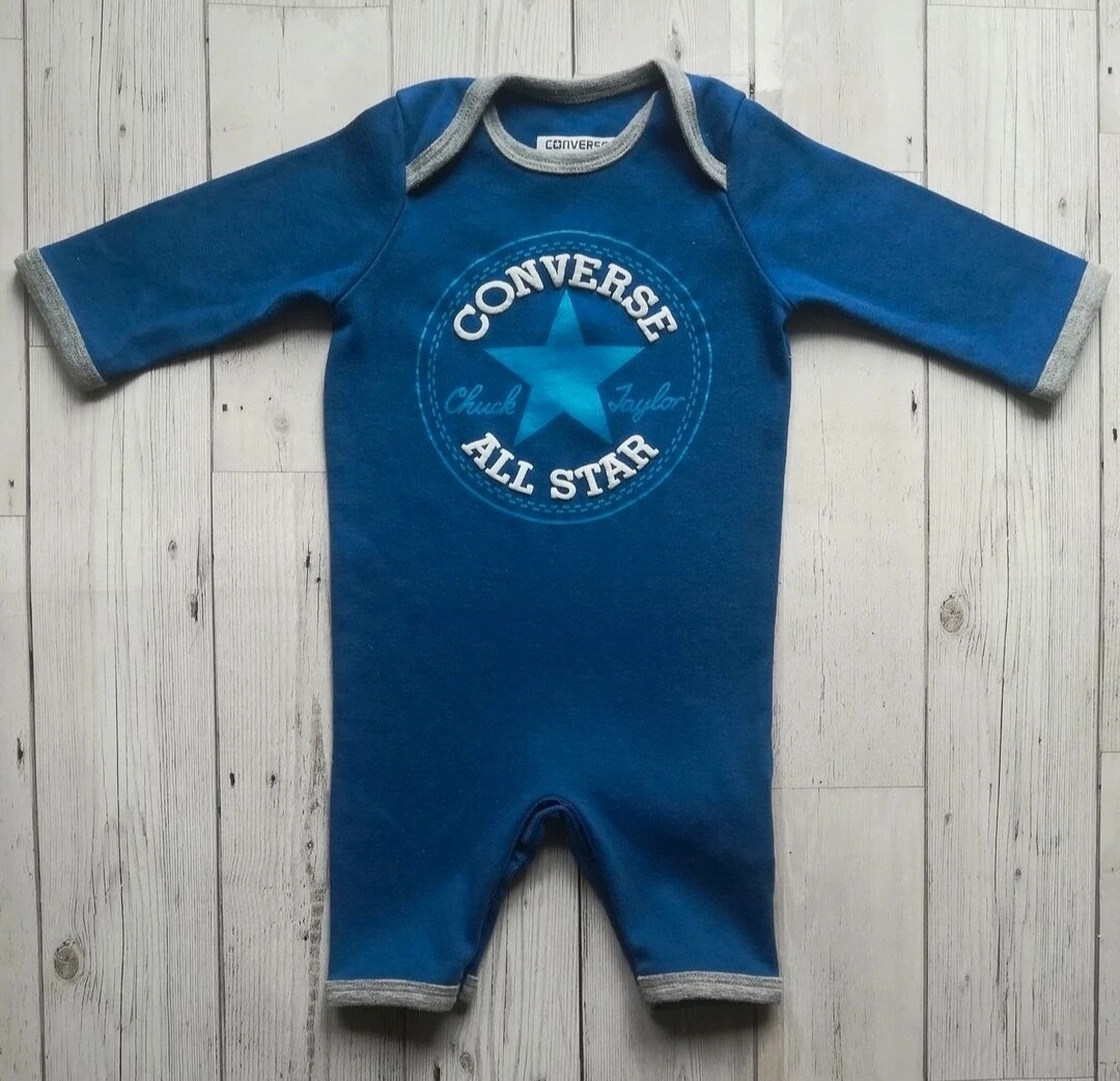 Boys all-in-one (converse)