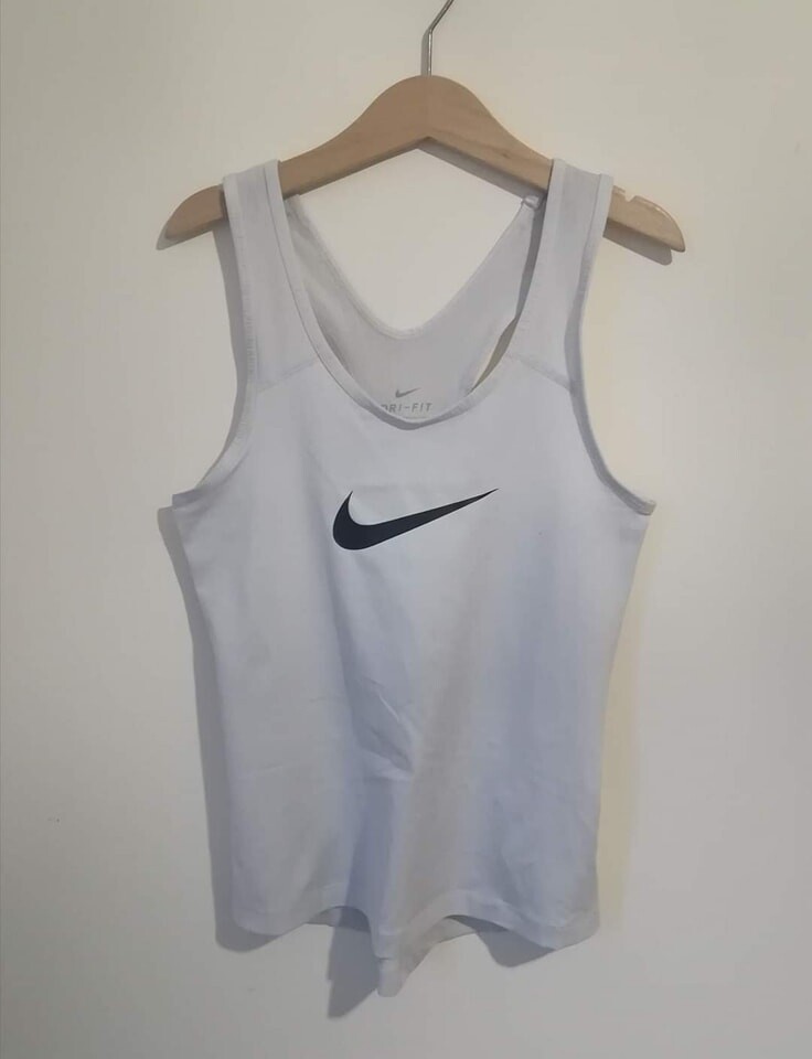 Girls vest (Nike)