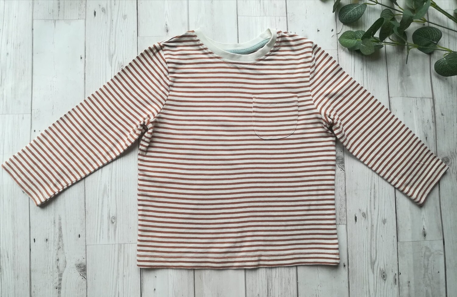 Boys long sleeved top