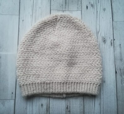Girls beanie hat from Topshop 