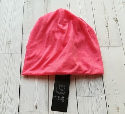 Girls beanie hat (NEW)