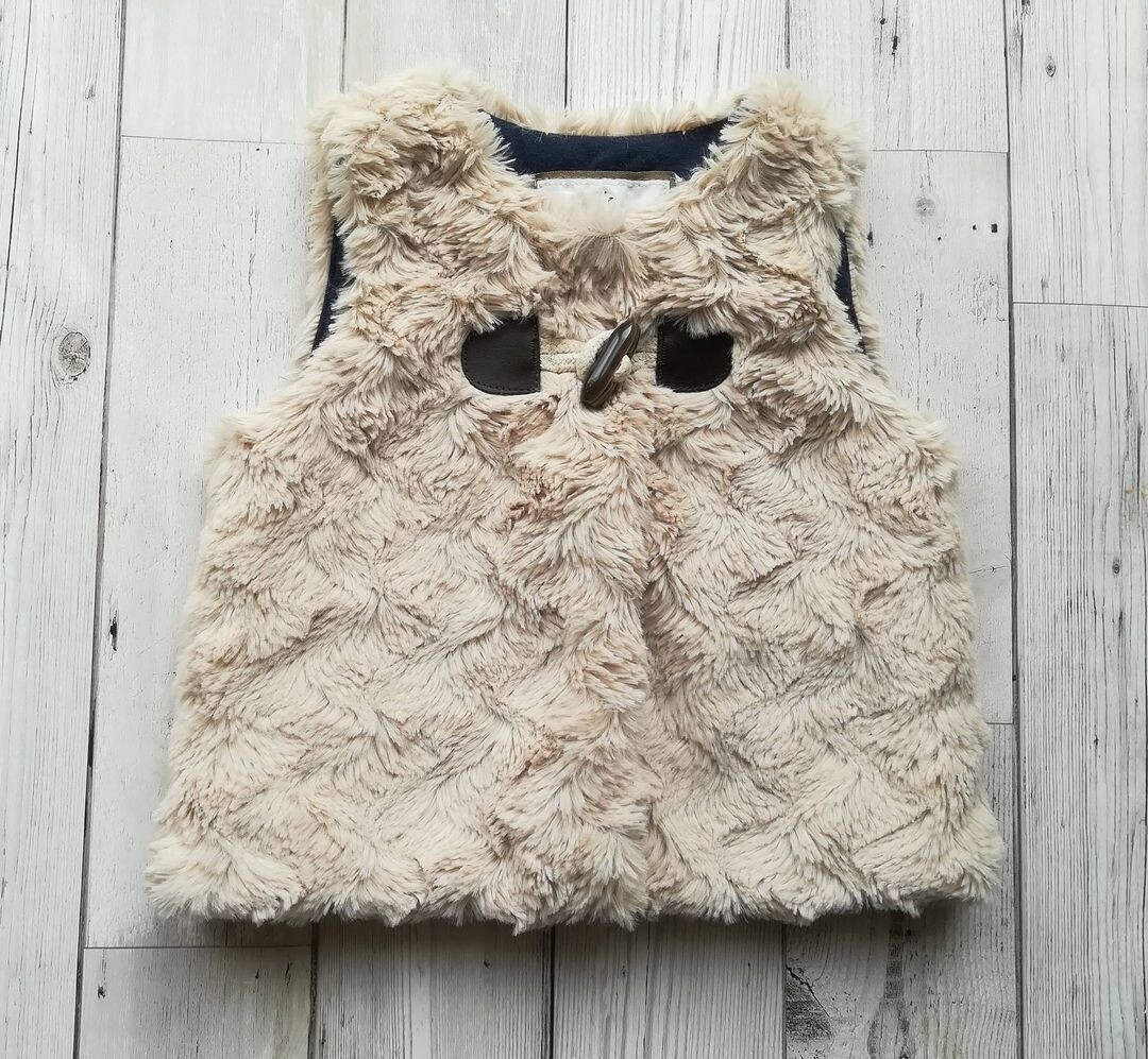 Girls faux fur gilet
