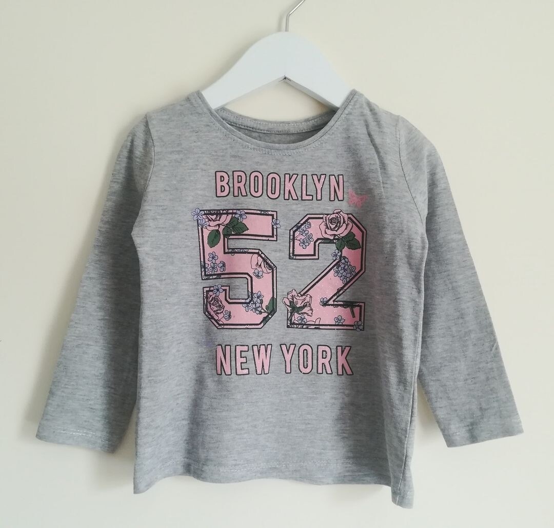 Girls long sleeved top
