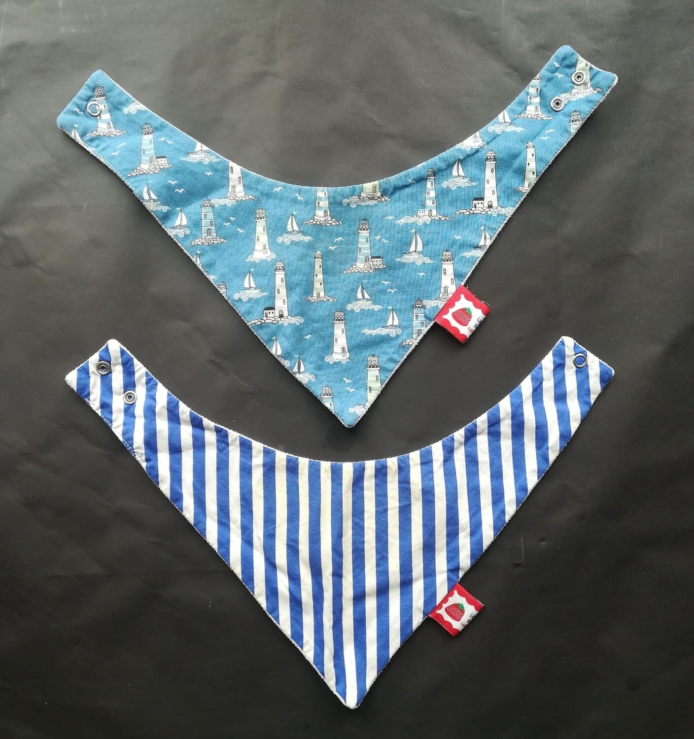 Bibs x2