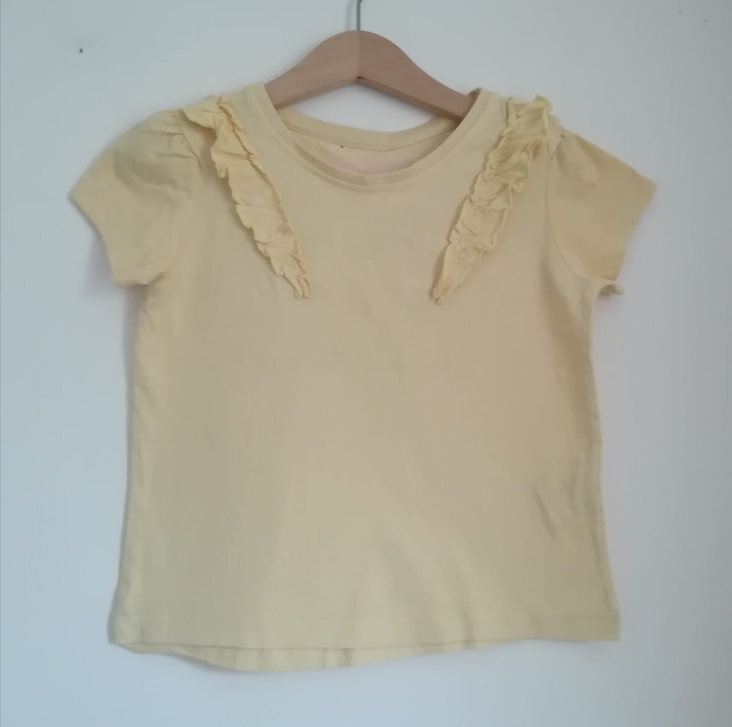 Girls tshirt