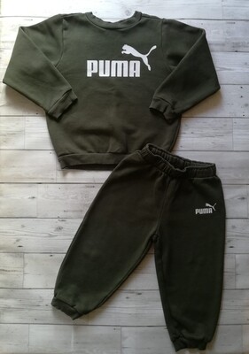 Boys 2 piece tracksuit (Puma)