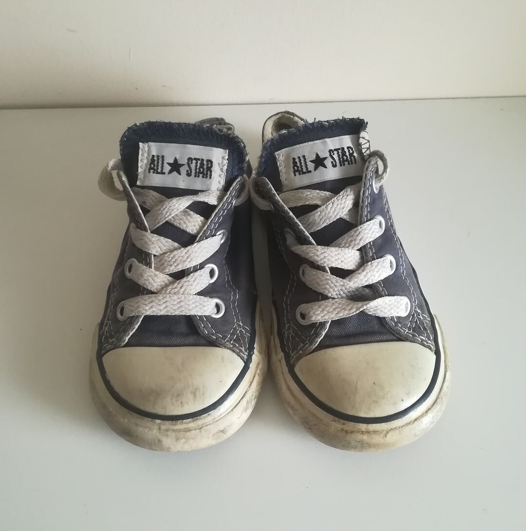 Girls converse trainers