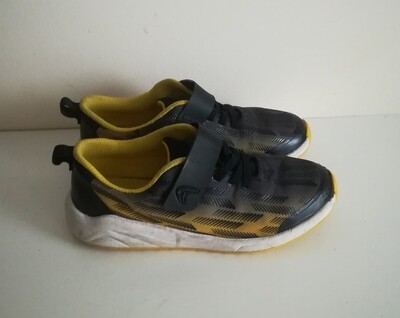Boys trainers (Clarks)