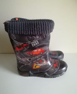 Boys wellies