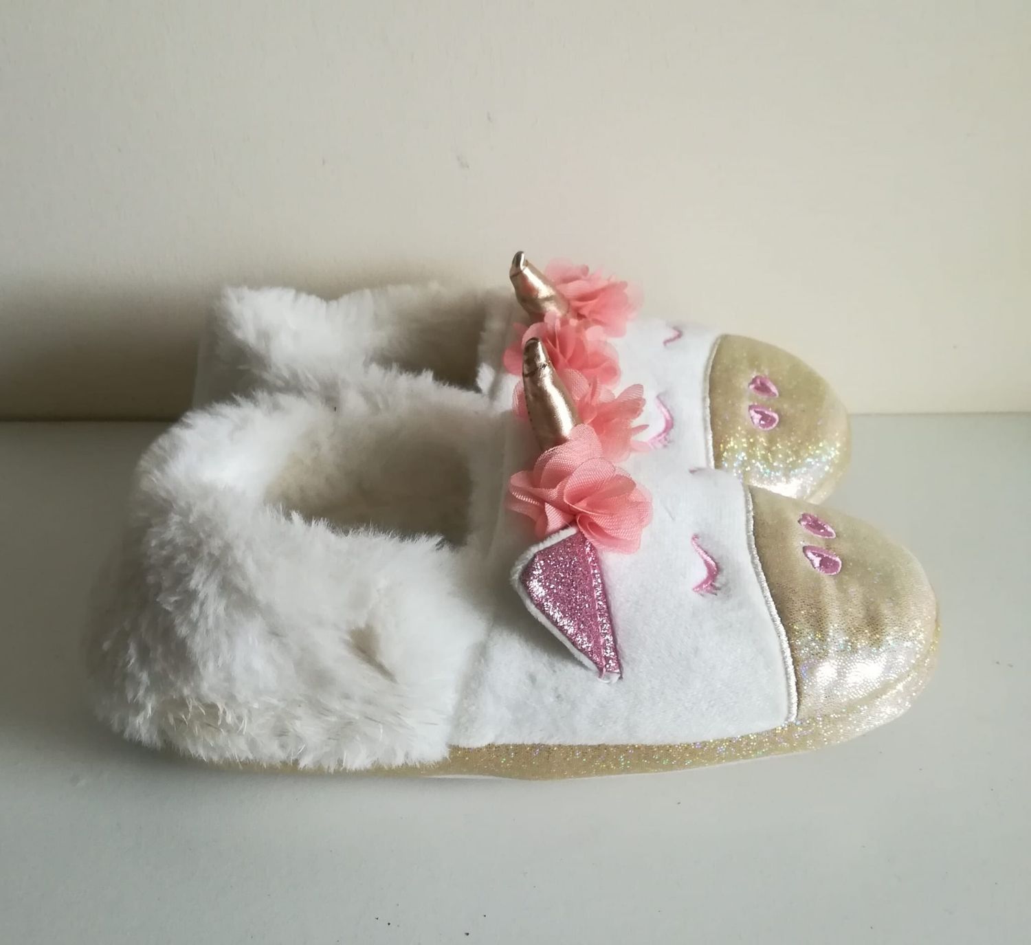 Girls slippers