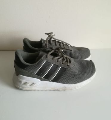 Boys trainers (Adidas)