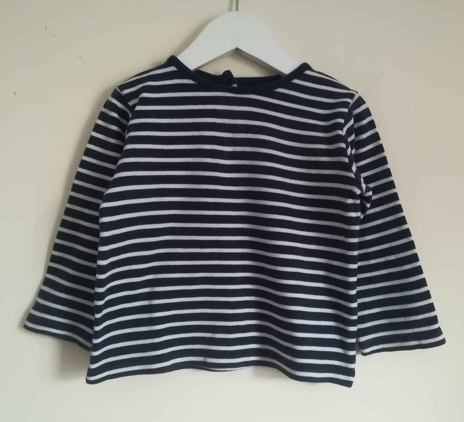 Girls long sleeved top from JoJoMamanBabe