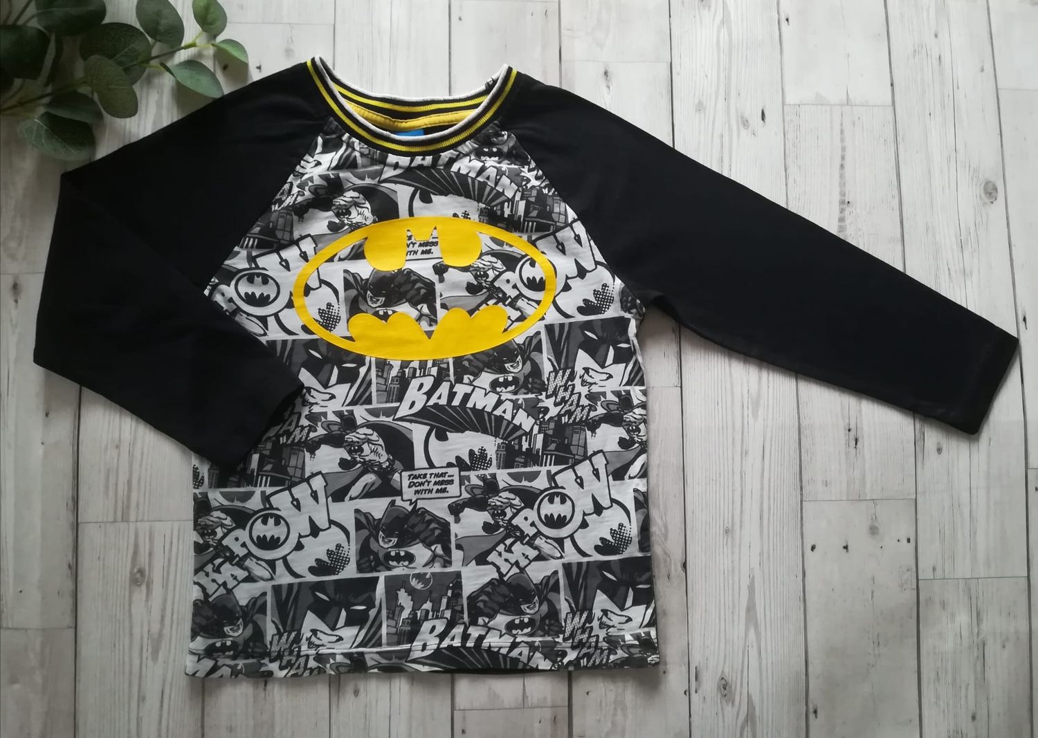 Boys long sleeved top