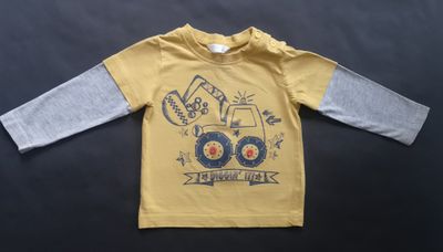 Boys long sleeved top