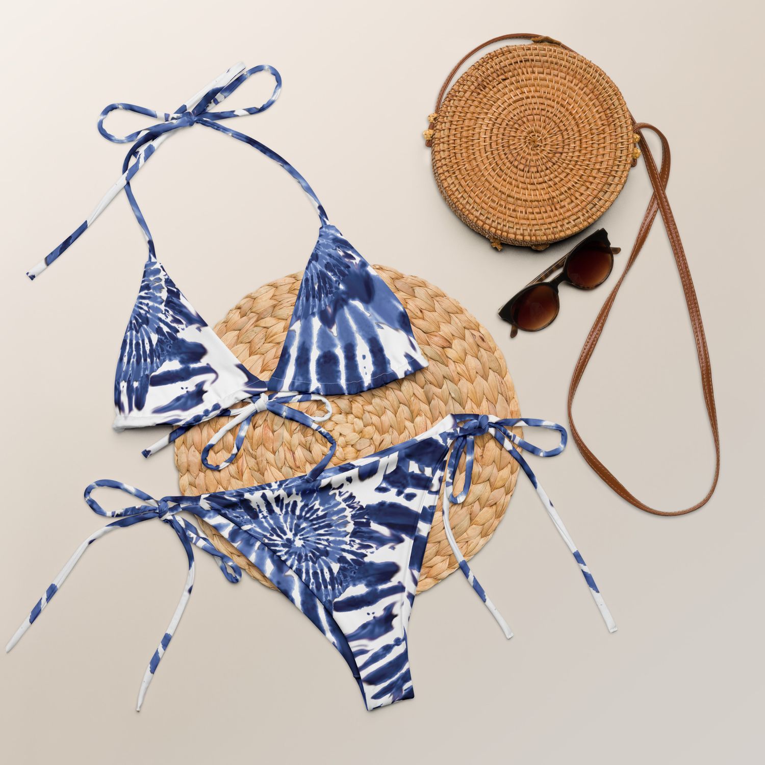 Recycelter Schnürbikini