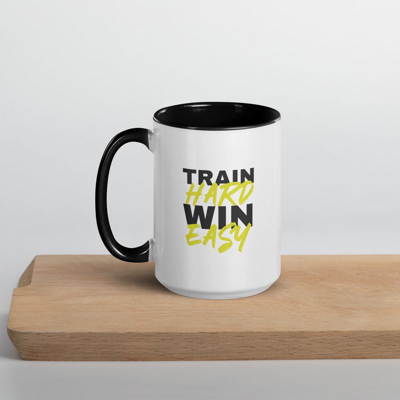 Tasse mit farbiger Innenseite